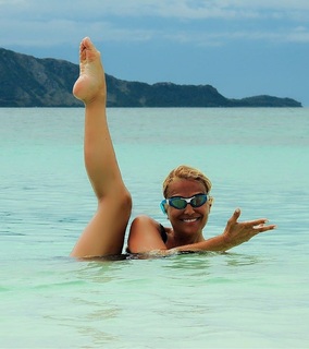 Heather Parisi feet photo 18