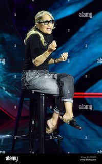 Heather Parisi feet photo 11