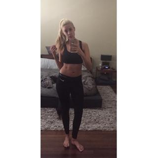 Heather Rae Young feet photo 14