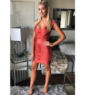 Heather Rae Young feet photo 13