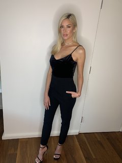 Heather Rae Young feet photo 20