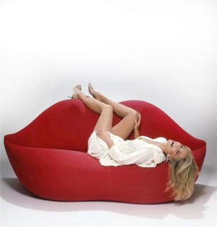 Heather Thomas feet photo thumbnail