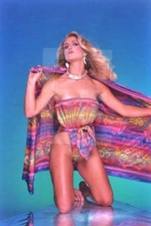 Heather Thomas feet photo thumbnail