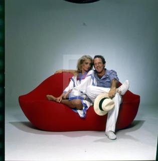 Heather Thomas feet photo thumbnail