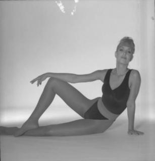 Heather Thomas feet photo thumbnail