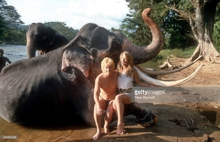 Heather Thomas feet photo thumbnail