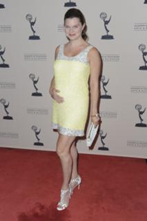 Heather Tom feet photo 20
