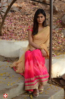 Hebah Patel feet photo 9