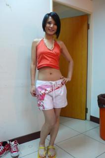 Hebe Tien feet photo 11