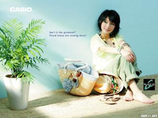 Hebe Tien feet photo 5
