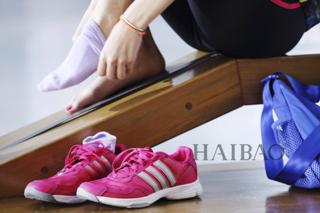 Hebe Tien feet photo 15