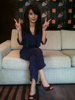 Hebe Tien feet photo 16