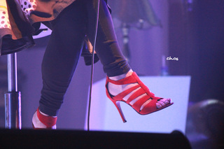 Hebe Tien feet photo 19