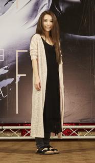 Hebe Tien feet photo 13