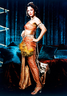 Hedy Lamarr feet photo thumbnail