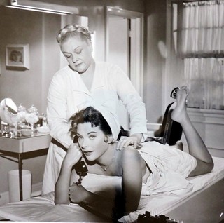 Hedy Lamarr feet photo thumbnail