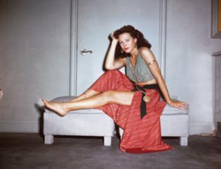 Hedy Lamarr feet photo thumbnail