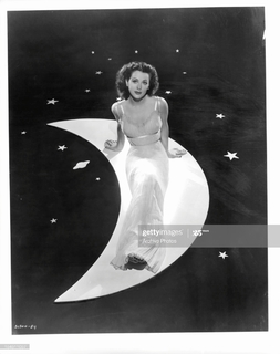 Hedy Lamarr feet photo thumbnail