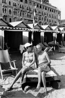 Hedy Lamarr feet photo thumbnail