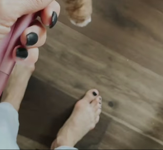 Heidi D'Amelio feet photo thumbnail