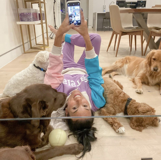 Heidi D'Amelio feet photo thumbnail