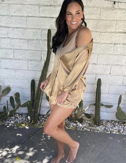 Heidi D'Amelio feet photo thumbnail