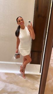 Heidi D'Amelio feet photo thumbnail