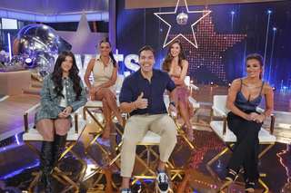 Heidi D'Amelio feet photo thumbnail