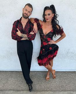 Heidi D'Amelio feet photo thumbnail