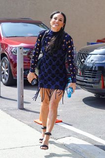 Heidi D'Amelio feet photo thumbnail