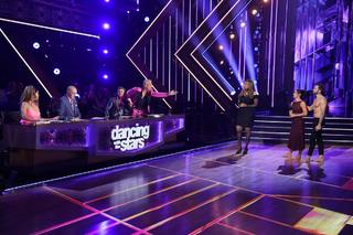 Heidi D'Amelio feet photo thumbnail