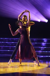 Heidi D'Amelio feet photo thumbnail