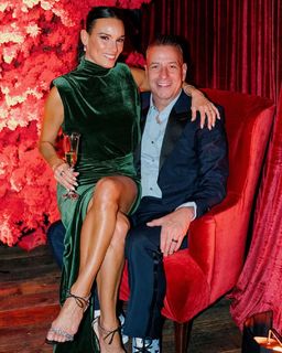 Heidi D'Amelio feet photo thumbnail