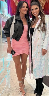 Heidi D'Amelio feet photo thumbnail