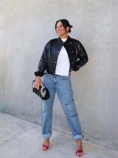 Heidi D'Amelio feet photo thumbnail