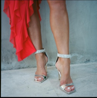 Heidi D'Amelio feet photo thumbnail