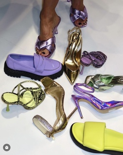 Heidi D'Amelio feet photo thumbnail