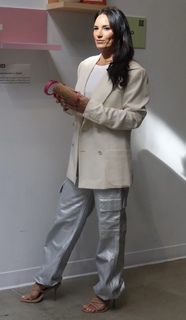 Heidi D'Amelio feet photo thumbnail