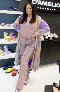 Heidi D'Amelio feet photo thumbnail