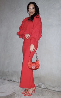 Heidi D'Amelio feet photo thumbnail