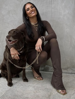 Heidi D'Amelio feet photo thumbnail