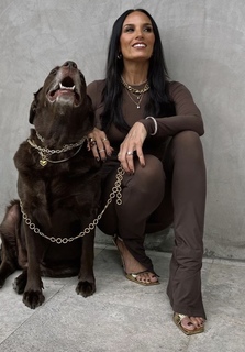 Heidi D'Amelio feet photo thumbnail