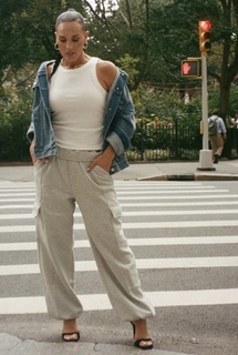 Heidi D'Amelio feet photo thumbnail