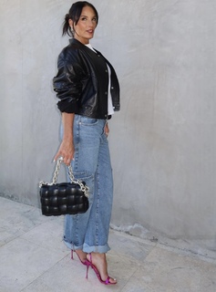 Heidi D'Amelio feet photo thumbnail