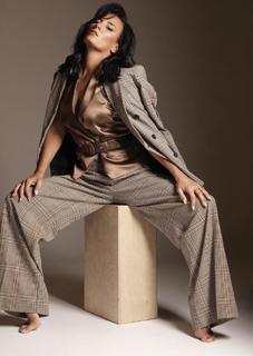 Heidi D'Amelio feet photo thumbnail