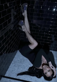 Heidi D'Amelio feet photo thumbnail