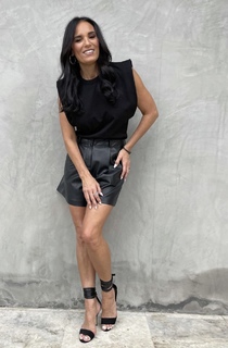 Heidi D'Amelio feet photo thumbnail