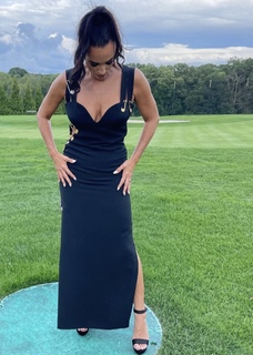 Heidi D'Amelio feet photo thumbnail