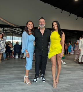 Heidi D'Amelio feet photo thumbnail