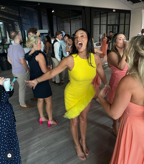 Heidi D'Amelio feet photo thumbnail